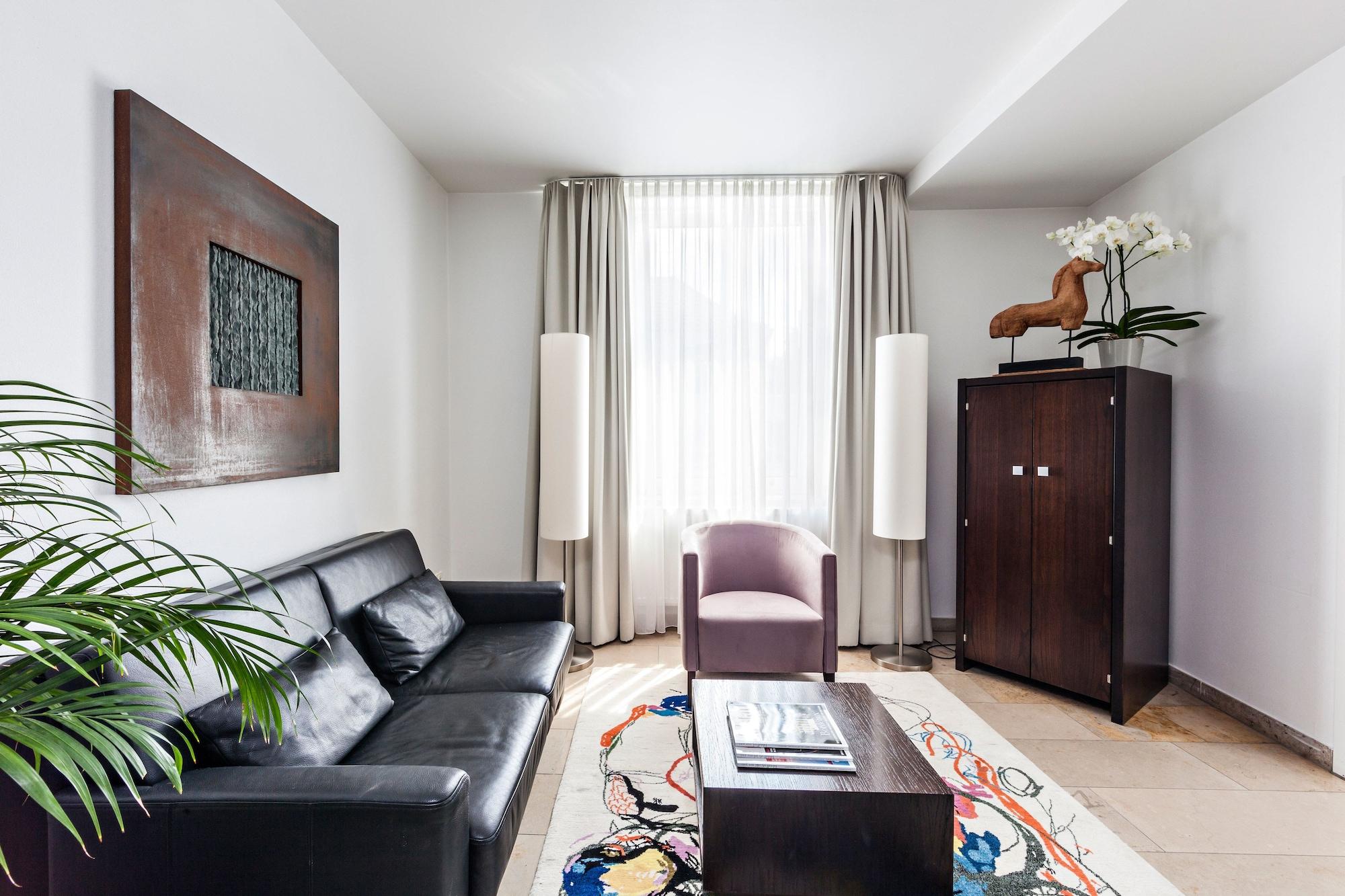 Burns Art 4* Düsseldorf
