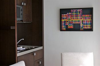 Burns Art Hotel 4*